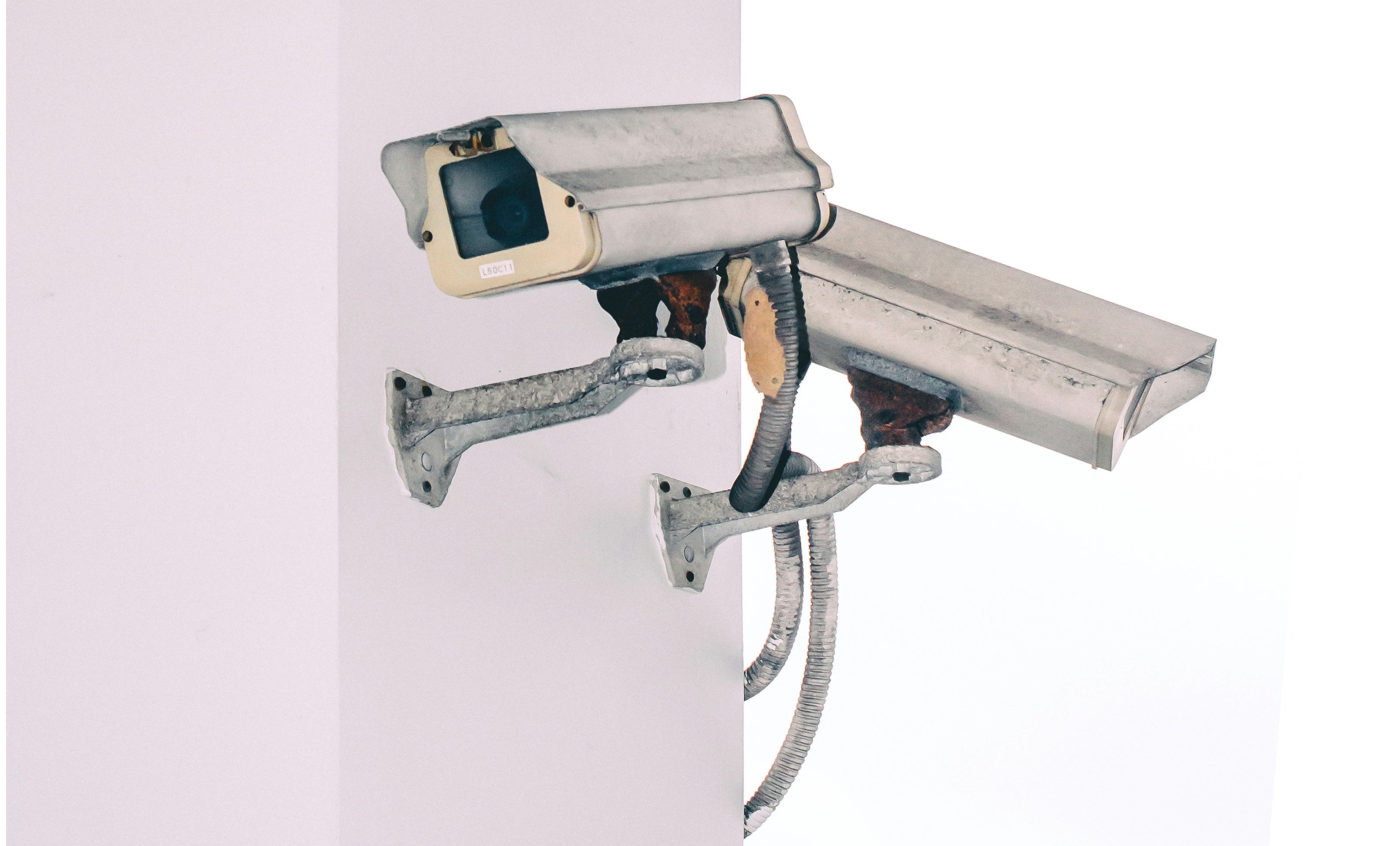 How many security cameras do you need and where to place them? banner